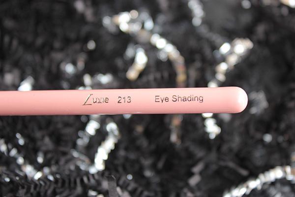 Eyeshadows And Makeup Brushes from Luxie Beauty (21)