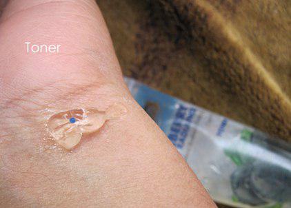 Richfeel Blueberry Skin Radiance CTM Kit-Cleanser Toner Moisturizer Review(9)