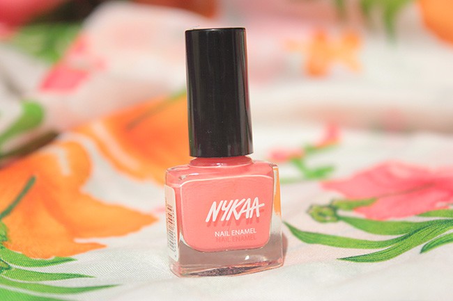 Nykaa Nail Polish Strawberries n Cream Review Swatch (4)