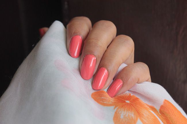 Nykaa Nail Polish Strawberries n Cream Review Swatch (6)