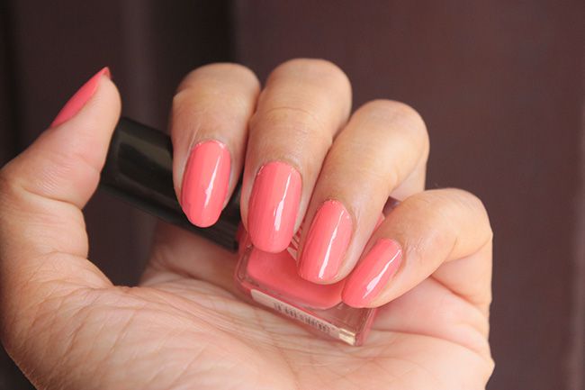 Nykaa Nail Polish Strawberries n Cream Review Swatch (8)