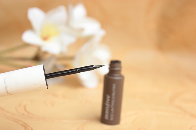 Innisfree Eco Lasting Eyeliner Review (2)