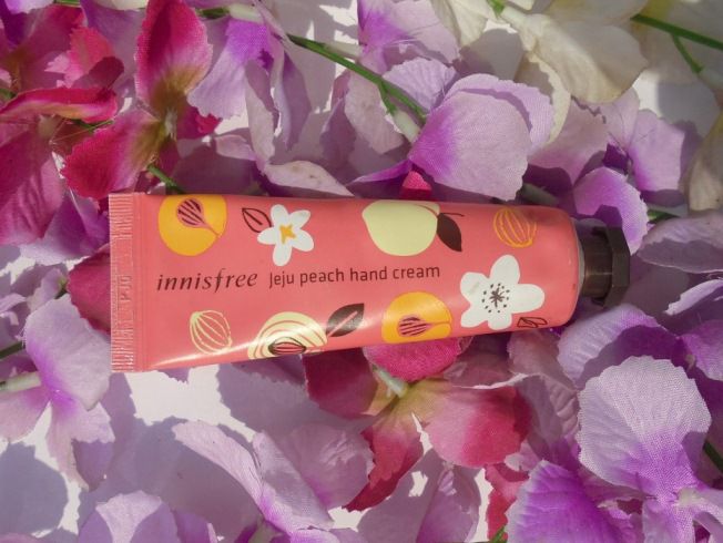 Innisfree Jeju Peach Hand Cream Review (1)