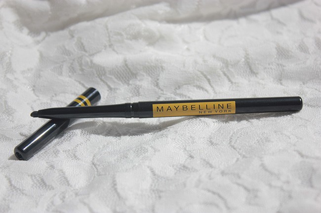 Maybelline Colossal Super Black Kajal Review Swatch (7)