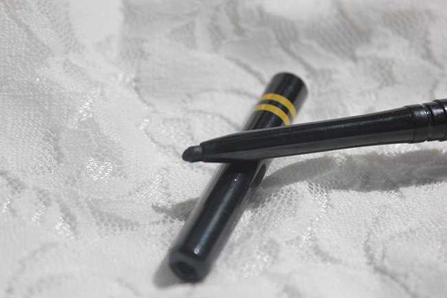 Maybelline Colossal Super Black Kajal Review Swatch (8)