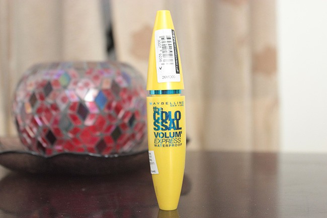 Maybelline Colossal Volum Express Waterproof Mascara Review (3)