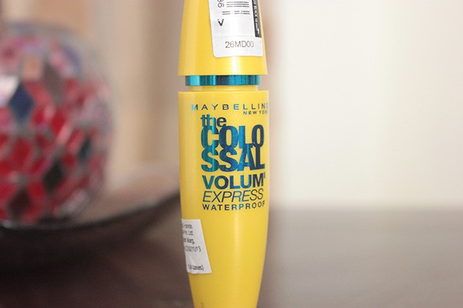 Maybelline Colossal Volum Express Waterproof Mascara Review (5)