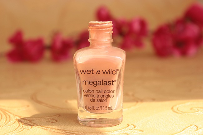 Wet n Wild Megalast Nail Color Private Viewing 204B Review Swatches (5)