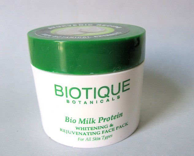 Biotique Bio Milk Protein Whitening & Rejuvenating Face Pack Review (3)