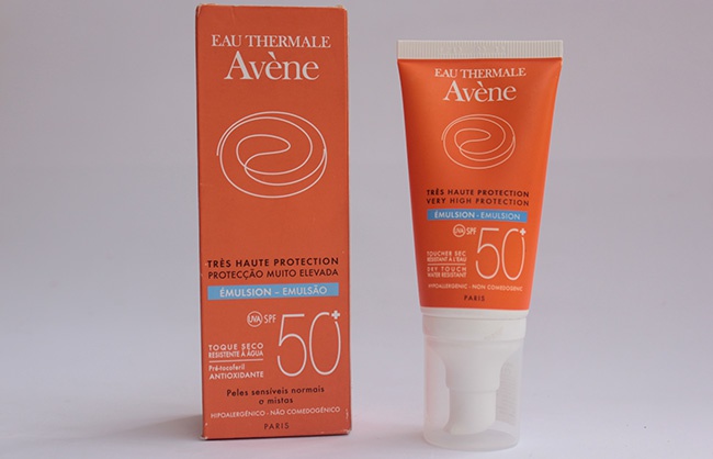 Eau Thermale Avene Very High Protection Emulsion SPF 50 Review (4)