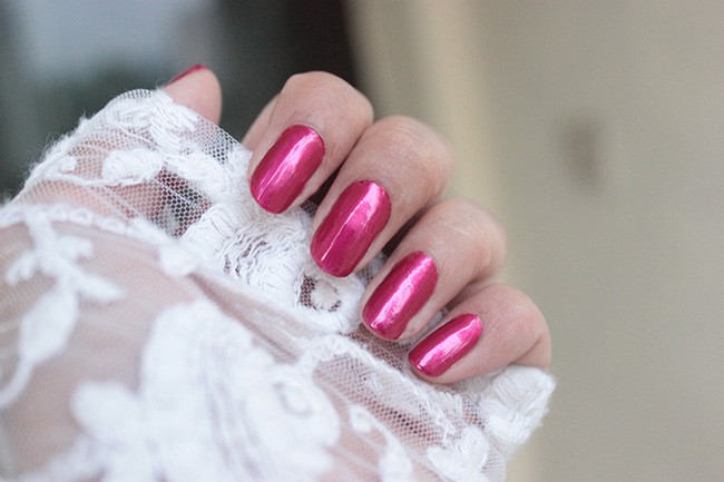 Sally Hansen Diamond Strength No Chip Nail Color Rosy Future Review Swatches (6)