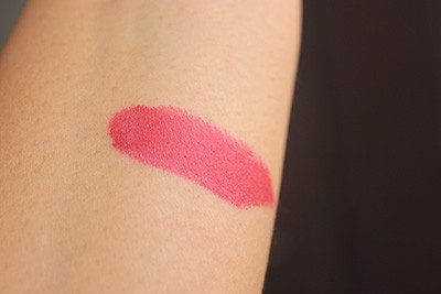 Maybelline Color Show Lipstick Bold Crimson Review Photos Swatches (1)
