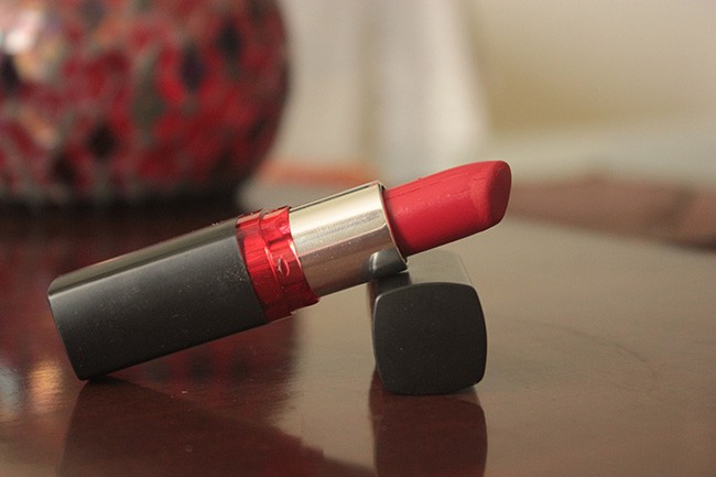 Maybelline Color Show Lipstick Crimson Red Review Swatches (3)