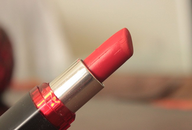 Maybelline Color Show Lipstick Crimson Red Review Swatches (6)