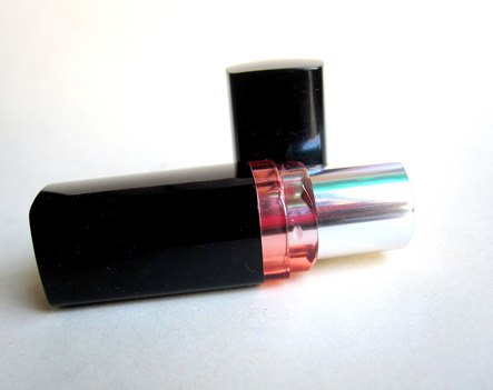 Maybelline Color show Lipstick–309 Caramel Custard Review (4)