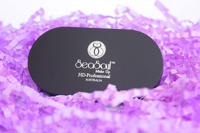 Seasoul Makeup Dual Eyeshadow Dark Purple Light Purple Review Swatches  (1)