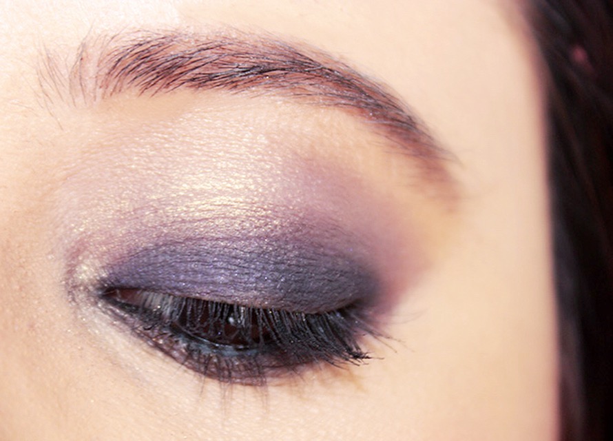 Seasoul Makeup Dual Eyeshadow Dark Purple Light Purple Review Swatches