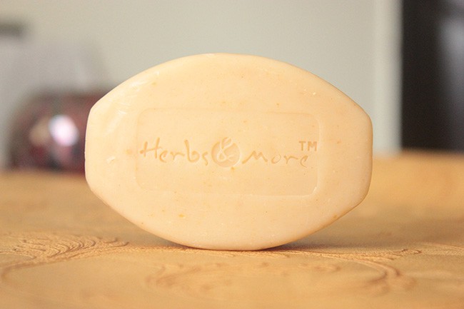 Herbs & More Vitamin Therapy Moisturizing Soap Review (6)