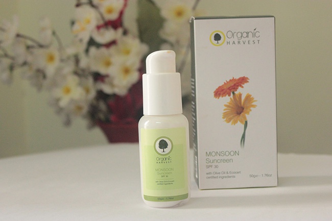 Organic Harvest Monsoon Sunscreen SPF 30 Review (3)