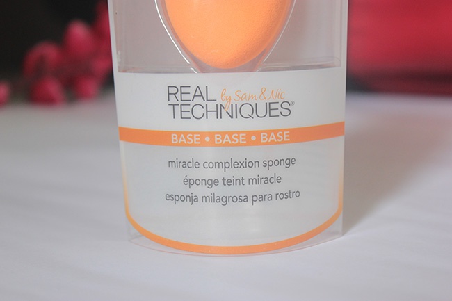 Real Techniques Miracle Complexion Sponge Review (1)