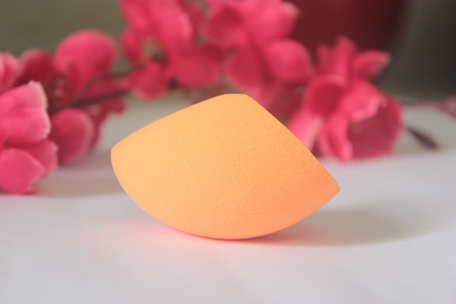 Real Techniques Miracle Complexion Sponge Review (5)