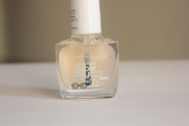 Maybelline Forever Strong Superstay 7 Day Gel Nail Color–Crystal Clear Review Swatch (2)