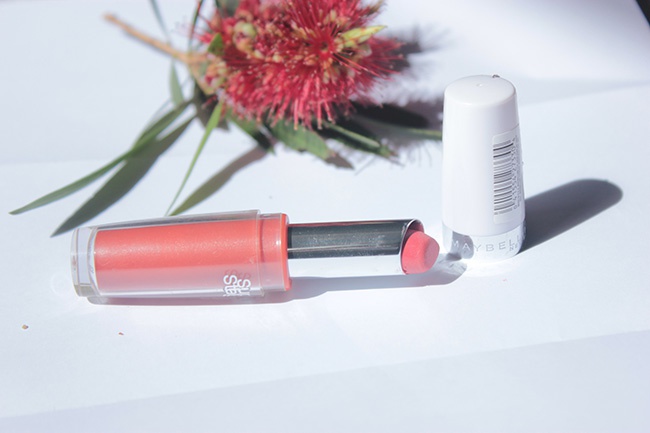 maybelline-superstay-14hr-megawatt-lipstick-in-keep-me-coral-review-swatches-5