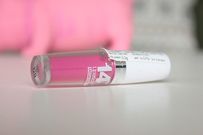 maybelline-superstay-14hr-megawatt-lipstick-in-neon-pink-review-swatches-11