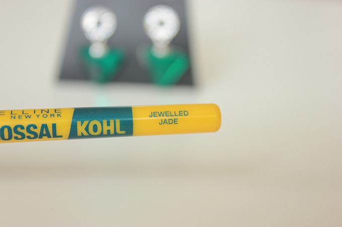 maybelline-the-colossal-kohl-kajal-jewelled-jade-review-swatches-3