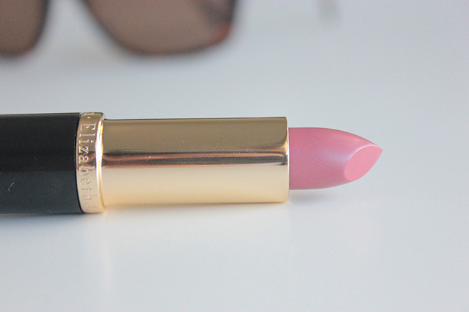 elizabeth-arden-ceramide-ultra-lipstick-rose-review-11