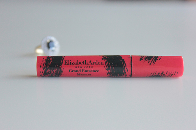 elizabeth-arden-grand-entrance-mascara-review-2