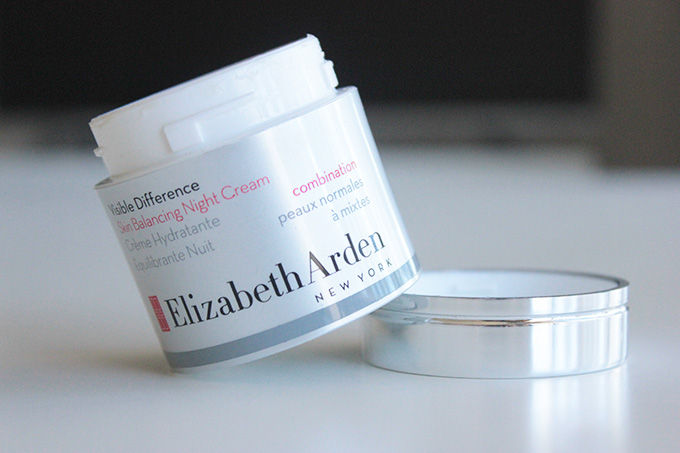 elizabeth-arden-visible-difference-skin-balancing-night-cream-review-9