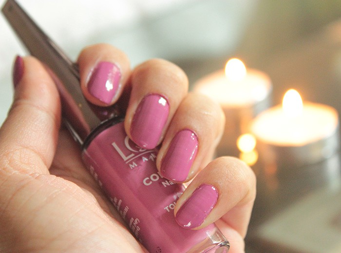 lotus-herbals-colour-dew-nail-polish-plum-shine-review-swatches-11