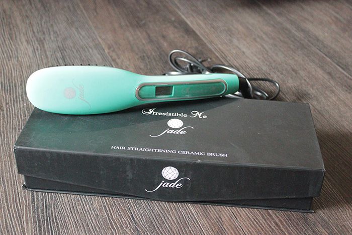 irresistible-me-jade-hair-straightening-ceramic-brush-review-12