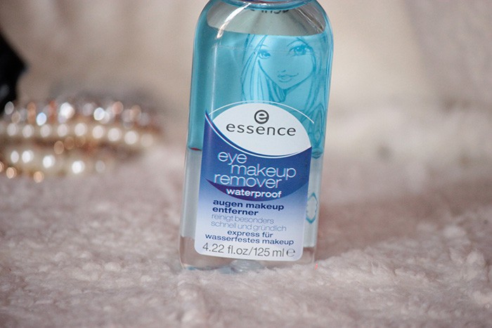 essence-eye-makeup-remover-waterproof-review-3