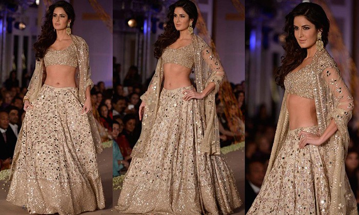 Are You A Fashion Savvy Here Is What You Should Know About Latest Bridal Lehenga Trends! (3)Are You A Fashion Savvy Here Is What You Should Know About Latest Bridal Lehenga Trends! (3)