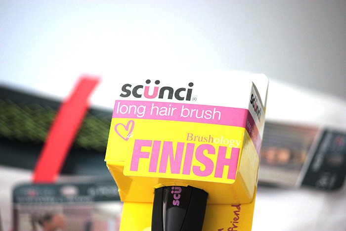 Style Your Hair With Scunci Hair Accessories & Brushes (3)