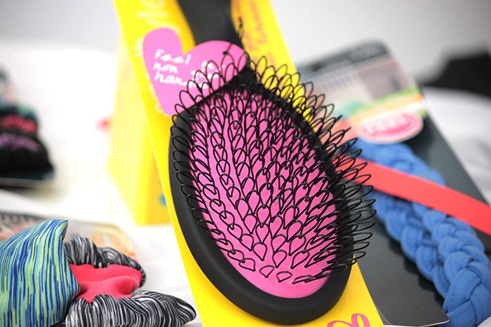 Style Your Hair With Scunci Hair Accessories & Brushes (5)
