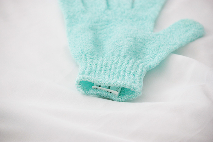 Forever 21 Exfoliating Gloves Review (4)