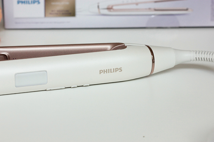 Philips Moisture Protect Straightener Review (9)
