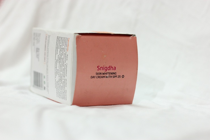 VLCC Snigdha Skin Whitening Day Cream With SPF 25 Review (2)