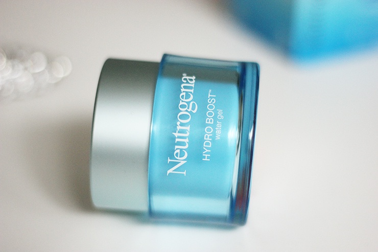 Neutrogena Hydro Boost Water Gel Cream Review (3)