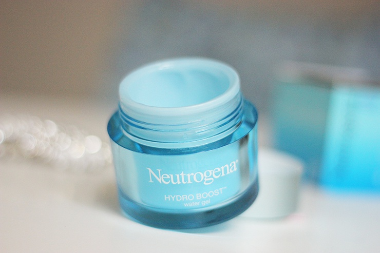 Neutrogena Hydro Boost Water Gel Cream Review (4)