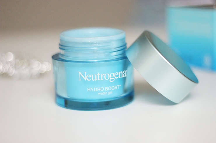 Neutrogena Hydro Boost Water Gel Cream Review (6)