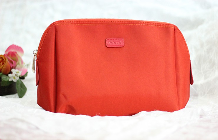 Kinzd Makeup Bag And Leather Card Wallet Review (10)