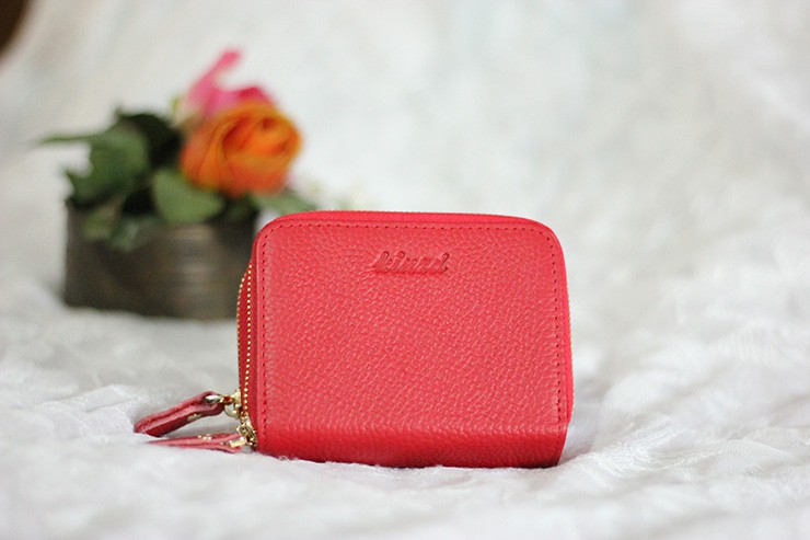 Kinzd Makeup Bag And Leather Card Wallet Review (4)