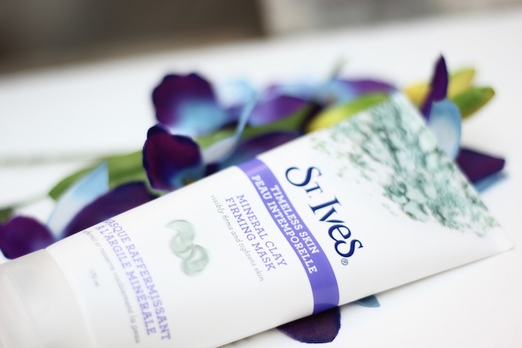 St Ives Timeless Skin Mineral Clay Firming Mask Review 3
