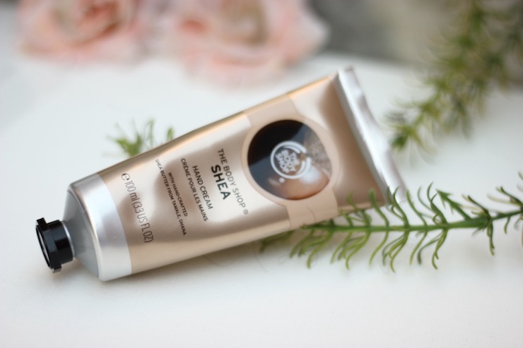 http://www.brideeveryday.com/wp-content/uploads/2017/12/The-Body-Shop-Shea-Hand-Cream-Review-4.jpg