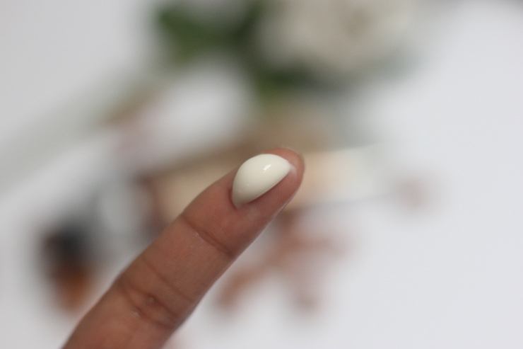 The Body Shop Almond Hand And Nail Manicure Cream Review 4