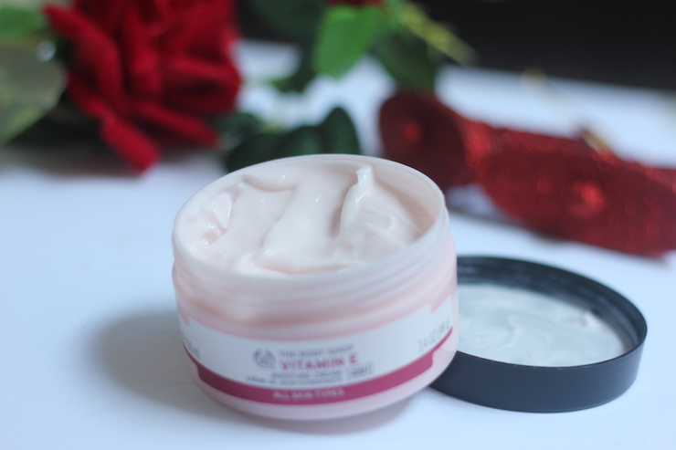 The Body Shop Vitamin E Moisture Cream Review 4÷